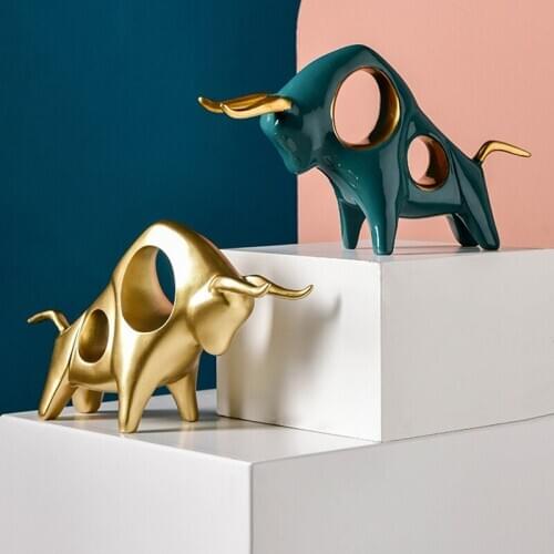 Creative Animal Figurines Cow Statue Art Sculpture Home Decoration Accessories Modern Living Room Resin Ornaments Wedding Gift