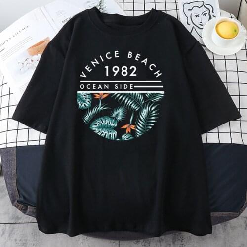 Venice Beach 1982 Graphic Comic Women Summer Casual Short Sleeves Tops Loose Women T-Shirt Street Harajuku Womens Tees 2021