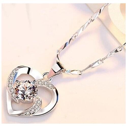 Exquisite Simple Four Claw Crystal Heart Pendant Elegant Women Inlay Zircon Silver Color Necklace Charm Lady Engagement Jewelry