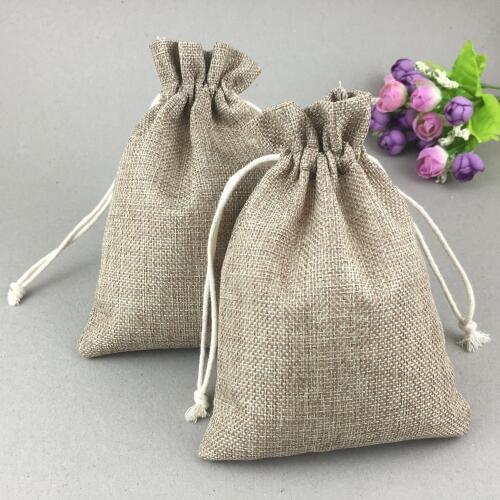 50Pcs/Lot Natural Jute Sack Vintage Style Handmade Drawstring Bags for Jewelry Wedding Christmas Gift Packaging Linen pouch Bags