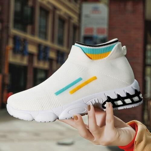 Womens shoes summer running casual sneakers flying mesh comfortable breathable fashion non-slip light socks womens shoes 2021