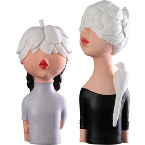 Lotus Petal Hat Girl Figure Resin Statue Craftwork Decoration Creative Bedroom Ornaments