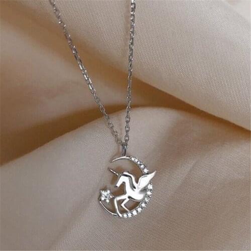 Simplicity Design Crystal Unicorn Pendant Necklace Elegant Womens Party Clavicle Chain Necklace Valentines Day Gift