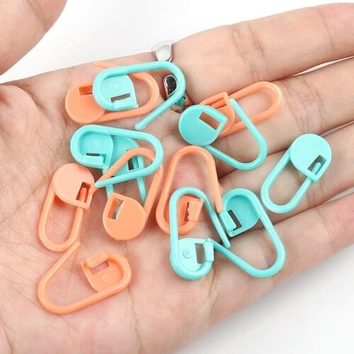40PCs Mixed Plastic Knitting Stitch Markers Crochet Locking Tool Craft Ring DIY Sewing Tools Accessories Random Color 22x10mm