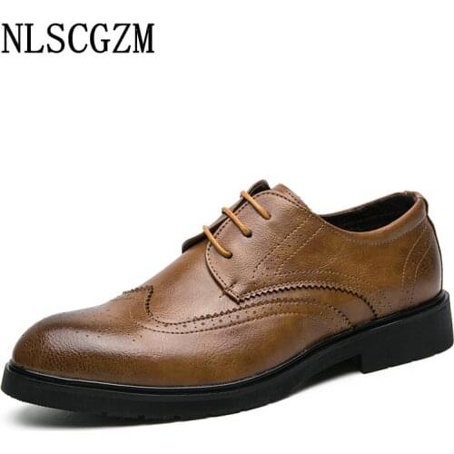 Business Suit Leather Shoes Men Formal Coiffeur Office 2021 Dress Shoes for Men Italian Wedding Dress Brogue Shoes Men Chaussure