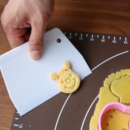 1PC Dough Scrapers Cream Smooth Cake Spatula Baking Scraper Multipurpose Kitchen Scrapers for Pizza Cake Cutter Kitchen Tool