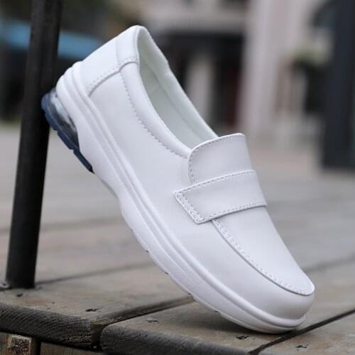 Womens Casual Shoes Flat Bottom Anti Slip Comfortable Set Foot Small White Shoes Womens Four Seasons Leisure Shoes Nurse Sheoe