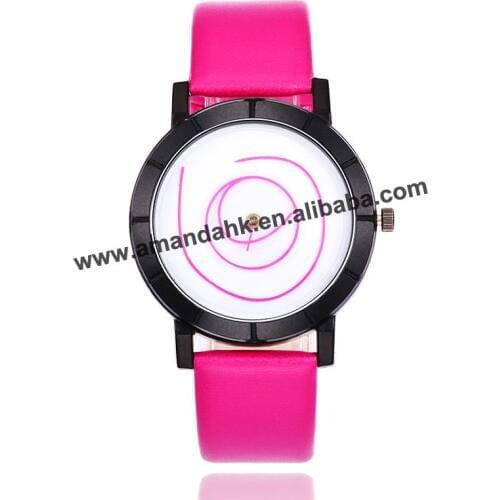 Wholesale Ladies Leather Strap Black And White Swirl Watches Fashion Women Dress Quartz Wristwatches Female Clock