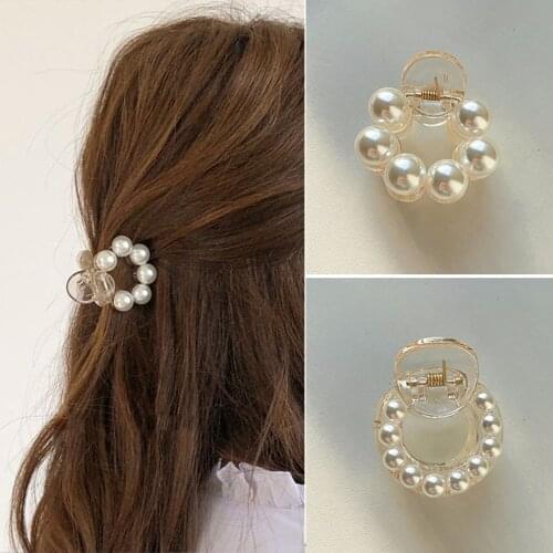 Sweet Mini Round Pearl Hair Clips For Women Girls Hair Claw Chic Barrettes Claw Crab Hairpins Styling Fashion Hair Accessories