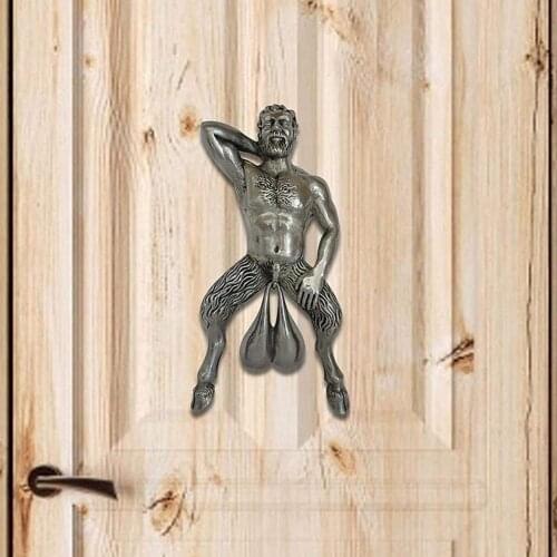 Funny Sounding Doorbell Figurine Resin Knocking Door Loop Statues Yard Pendant Hanging Sculpture Special Pendant