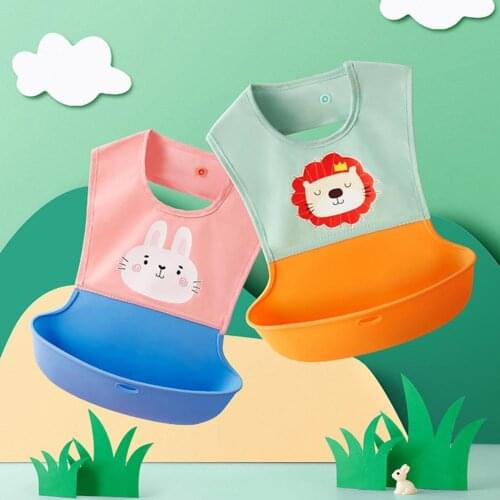 Easy to Carry Pocketed Design Ultralight Baby Three-dimensional Print Bib for Toddler Home Use