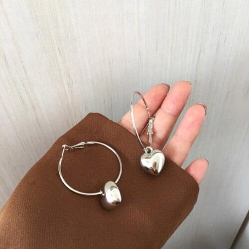 New Exaggerate Big Smooth Round Hoop Earring Punk Silver Color Simple Heart Pendant Hoop Earrings For Women Jewelry