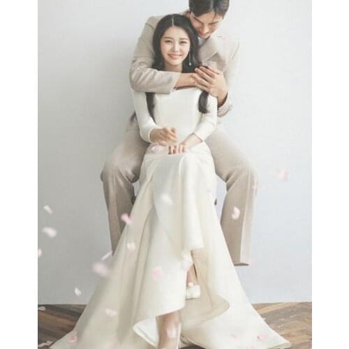 2021 New Design Korea Style Square Neck 3/4 Long Sleeve Satin Simple Plain Sheath Wedding Dress Bride Gown Vestidos De Novia