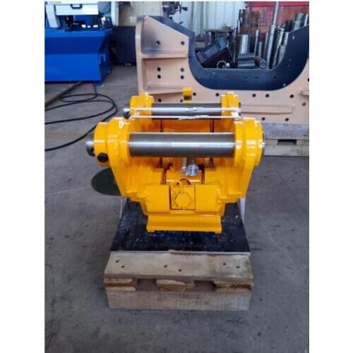 Sumitomo SH130-5 mechanical quick change