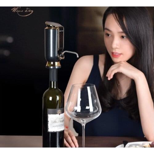 Red wine decanter Electric wine decanter Expandable suction head Display 10 days fresh Vacuum