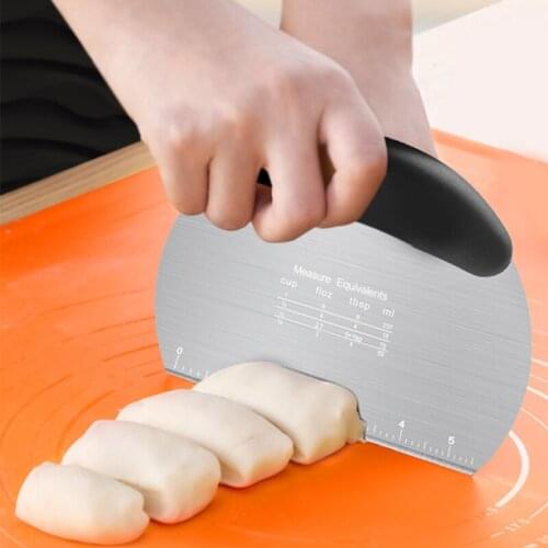 Pastry Scraper Chopper Flour Pastry Cutter with Scale Stainless Steel Flour Dough Pizza Cutter with Non-slip Comfortable Handle