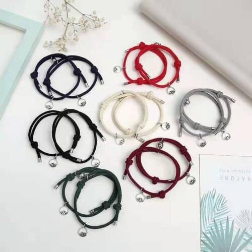 2 pairs of lovers magnets attract each other creative personality lovers Bracelet men and women charm girl Bracelet Jingyi red