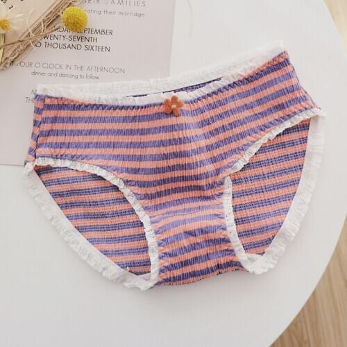 Winter Wrinkled cotton sweet Seamless Panties women Korea sexy Striped Mid-rise Young girl briefs lingerie women Panties N650
