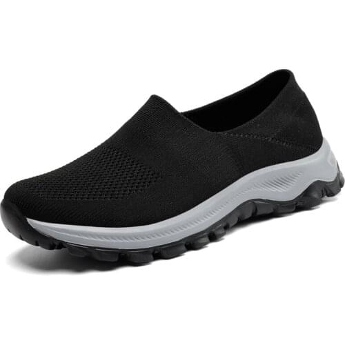 2021 Light Running Shoes Comfortable Mens Sneaker Breathable Mesh Outdoor Women Walking Sports Loafers Mother Gift