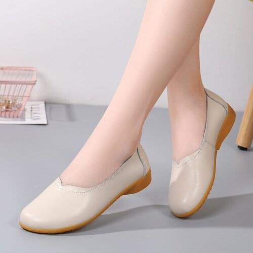 Women Flats Ballet Shoes Cut Out Leather Breathable Moccasins Women Boat Shoes Ballerina Ladies Casual Shoes