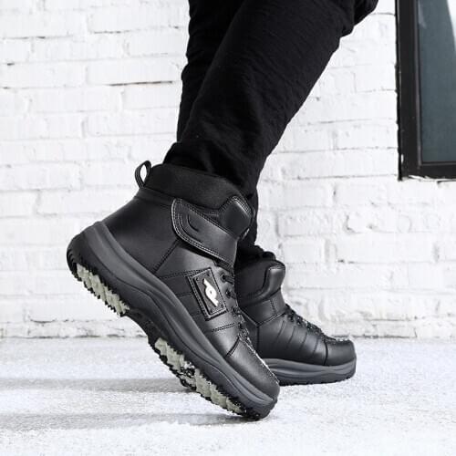 2020 new mens snow boots winter non-slip plus velvet thickening mens boots travel snow big cotton shoes warm mens shoes