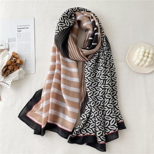 2021 Autumn Winter Warm Cotton Scarf Shawl for Women Print Pashmina Wrap Foulard Ladies Viscost Muslim Headscarf Hijab Bandana
