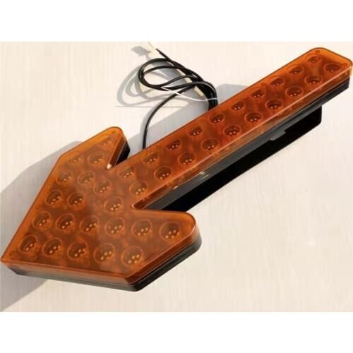 Arrow led highlight sprinkler guide double flashing light sanitation cleaning car induction light trailer spray car indicator