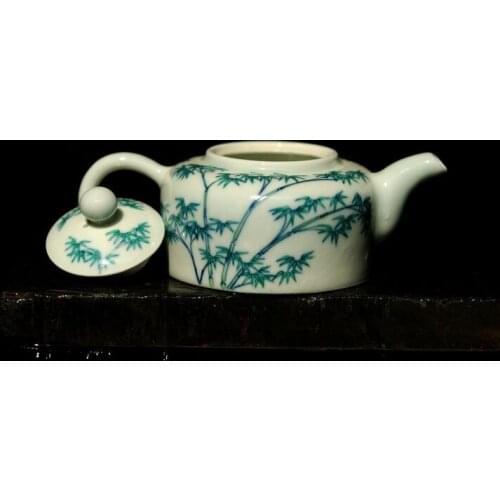 Ancient Style Hand Painted Blue and White Constracing Colors Ceramic Teapot Manual Puer Teapot Porcelain