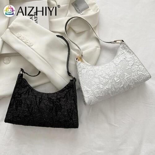 Fashion Women Pleated Flowers PU Leather Shoulder Underarm Bag Casual Ladies Thick Chain Small Handbags Purse