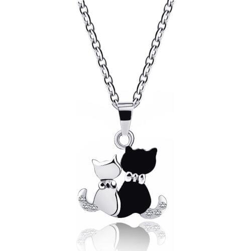 New Simple Crystal Lovely Couple Cats Shaped Necklaces for Women Black White Kitty Pendants Charm Necklaces Jewelry Gift