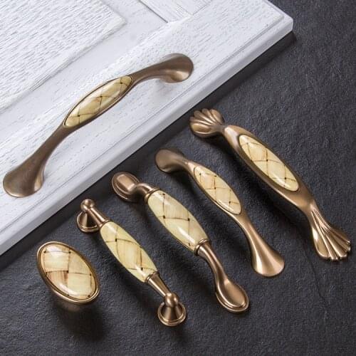 Country Style Ceramic Door Handles And Knobs Nordic Furniture Handles Drawer Pulls Kitchen Cabinet Knobs And Handles With Screw
