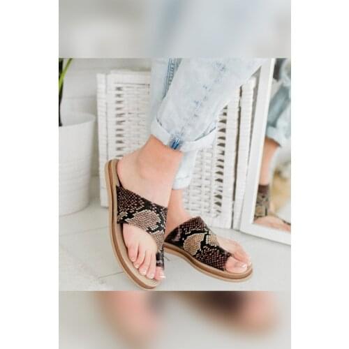 Limoya Madelyn Red Patent Leather Thong Slippers Lightweight Eva Based 'Turkish' Quality 2021 Fashion Design Season Comfort Fast Shi