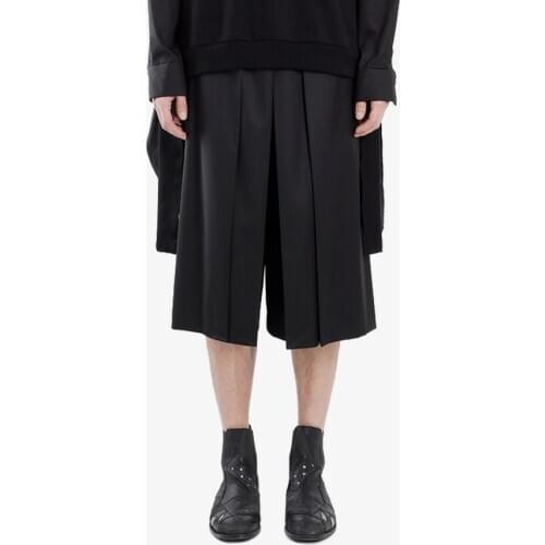 Loose pleated deconstructed five-point pants mens simple folding hakama design original designer brand