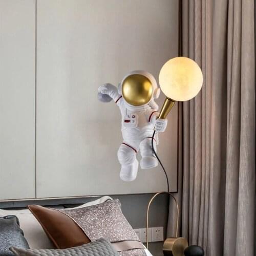 Personality Eye Protection LED Wall Light Nordic Astronaut Wall Lamp Creative Bedroom Childrens Room Bedside Decorative Lights