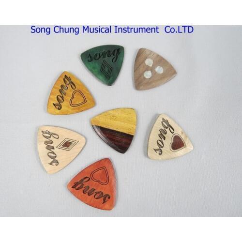 7Pcs different colors of SONG Guitar Picks, Maple rosewood solid wood #629