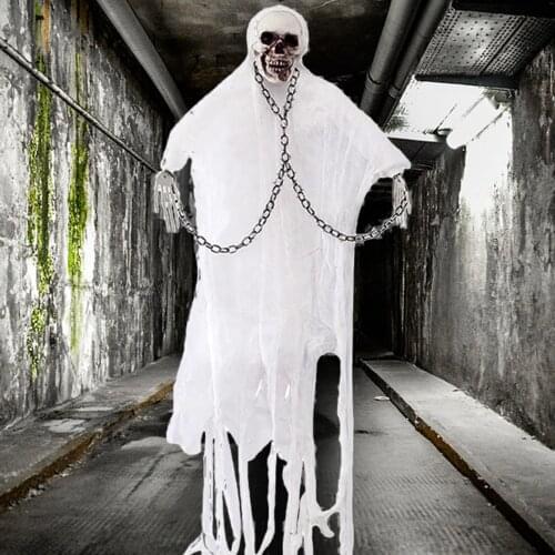 Halloween Accessories Skull Shaped Pendant Decorative Artware Hanging Ornament with Chain for Wall Window