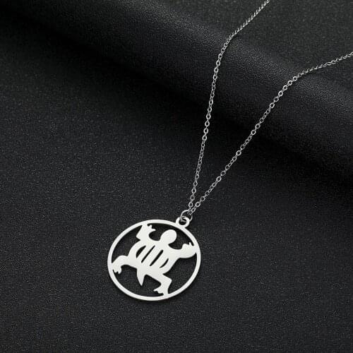 Cxwind Stainless Steel Sea Turtle Pendant Necklace Fashion Statement Chain Choker Charm Jewelry for Women Circle Necklace Gift