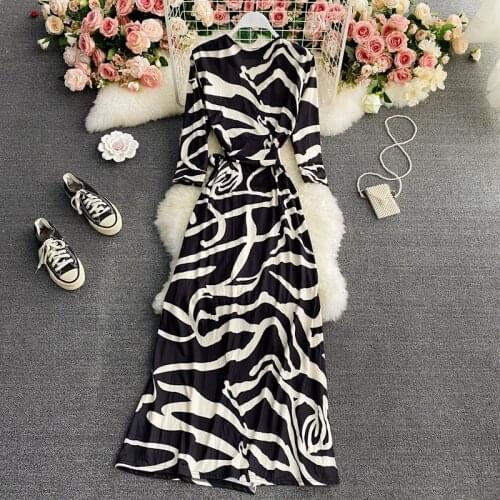 Womens Spring Summer Runway Fashion Casual Loose Print Dress Female Travel Chic Sunscreen Beach Dress TB486