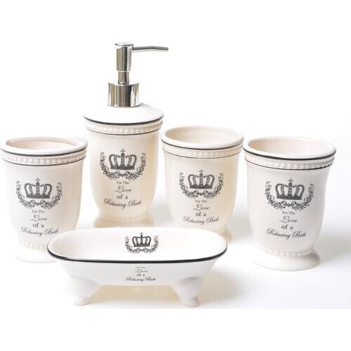 European style Ceramic Bathroom Kit Lotion Soap Dispenser Toothbrush Holder Soap dish Home wash Set Bathroom Accessories
