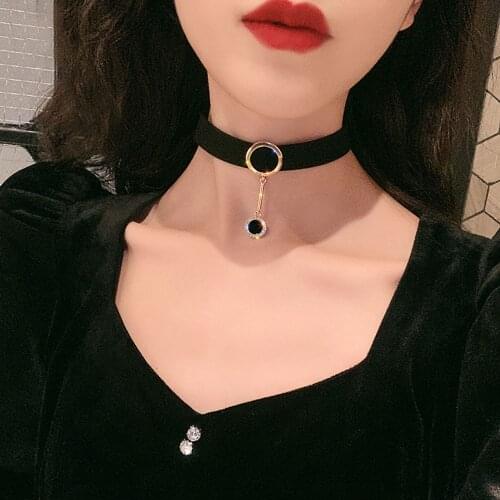 Exaggerated black Crystal Pendent Wide Hollow Necklace For Women Sexy Neck Jewelry Party Round Collar Chain Neck Chain