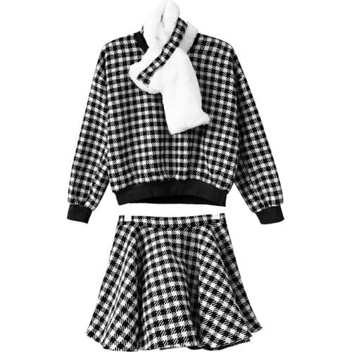 PERHAPS U Red Black White Plaid Sweatshirt Mini Skirt Two Pieces Set Scarf Women Set T0378