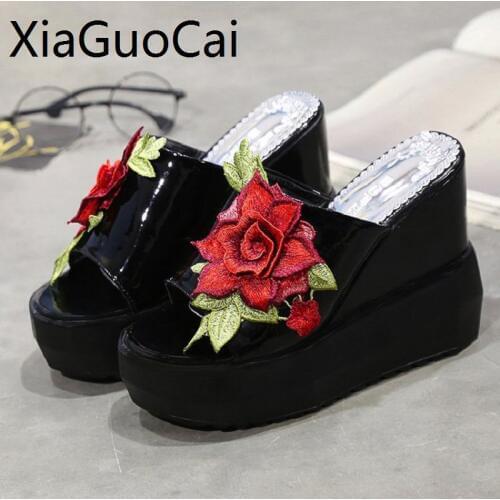 Summer Womens Slippers Wedges High Heels for Ladies Female Slides Floral Embroider Fashion Slippers Holiday Beach Shoes