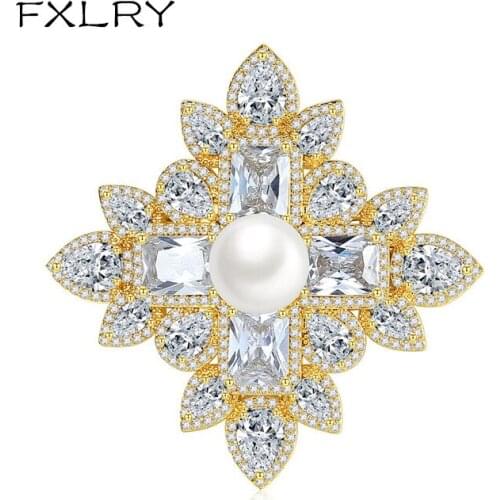 FXLRY Elegant Imitation Pearls Brooch For Women Flower-Shaped Cubic Zircon Fashion For Wedding Party Jewelr