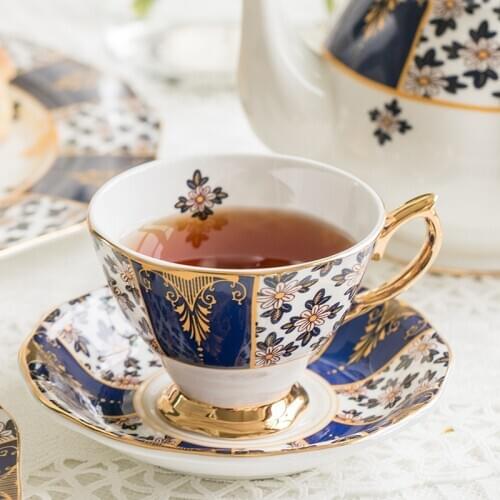 Ceramic Coffee Cup & Pot Set Breakfast Milk Coffee Cup With Tray Drinkware Sugar Can Milk Jugs Dinner Plate Wedding Gift