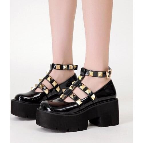 Spring And Autumn Hot Sale Korean Style Wedge Heel Increased Sexy Rivet Ladies Small Leather Shoes Casual Fashion Single Shoes
