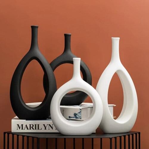 Hollow Ceramic Vase Black and White Porcelain Dried Flower Container Dining Table Art Decoration Vase Home Decor