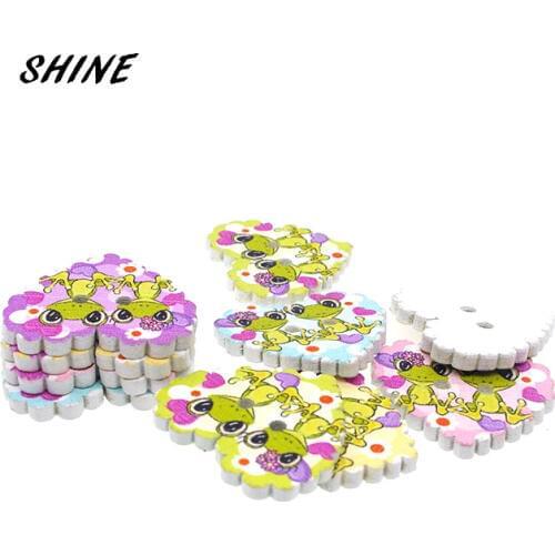 SHINE 30PCs Wooden Sewing Buttons Scrapbooking Heart shape Frog Painting Mixed 2 Holes Costura Botones Decorate W10075 25mm