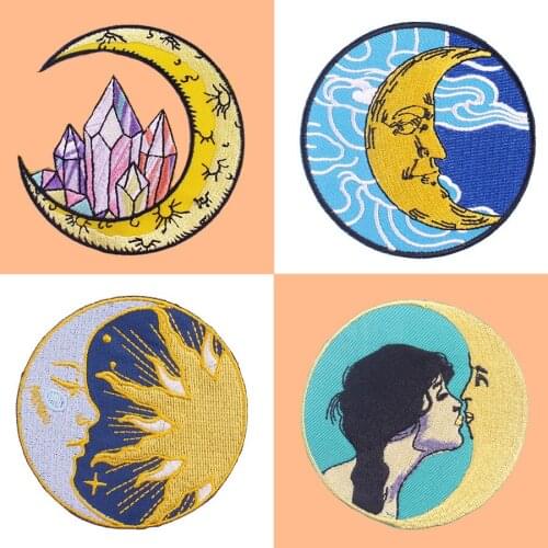 Kiss Moon Embroidery Patches Round Cartoon Luna Badges Iron on Creative Appliques for T-shirts Pants Hole Patch Pocket Stickers