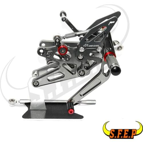 CNC Adjustable Footrest Rear Sets Rearsets For Yamaha YZF-R1 2004 2005 2006