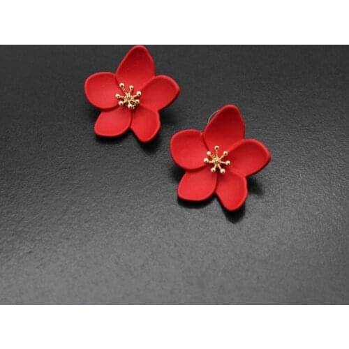 New Sweet Cute Deisgn Pretty Gilr Lovely Flower Stud Earring Painted Petal Ear Stud